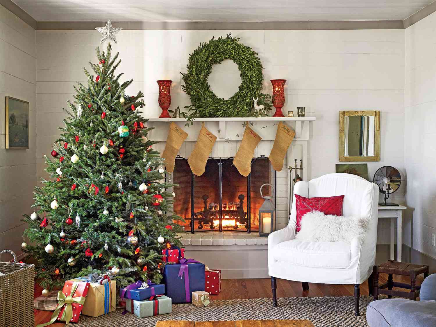 How to Decorate Living Room for Christmas - Transform Your Space into a Holiday Wonderland