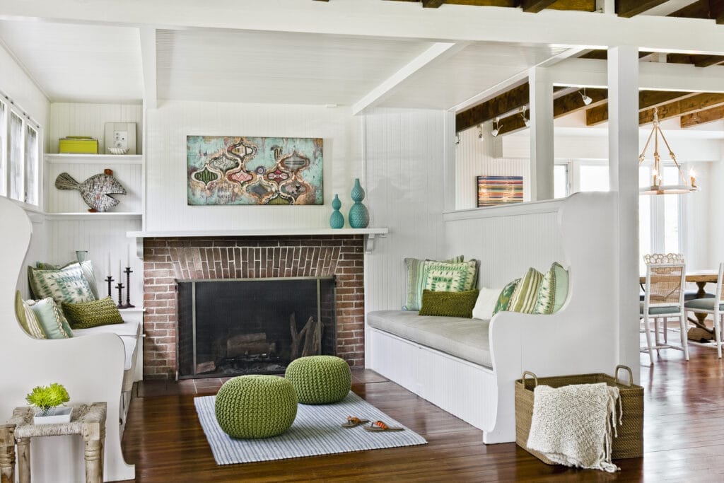 How to Decorate a Large Wall in Living Room - Transform Your Space with Style and Flair