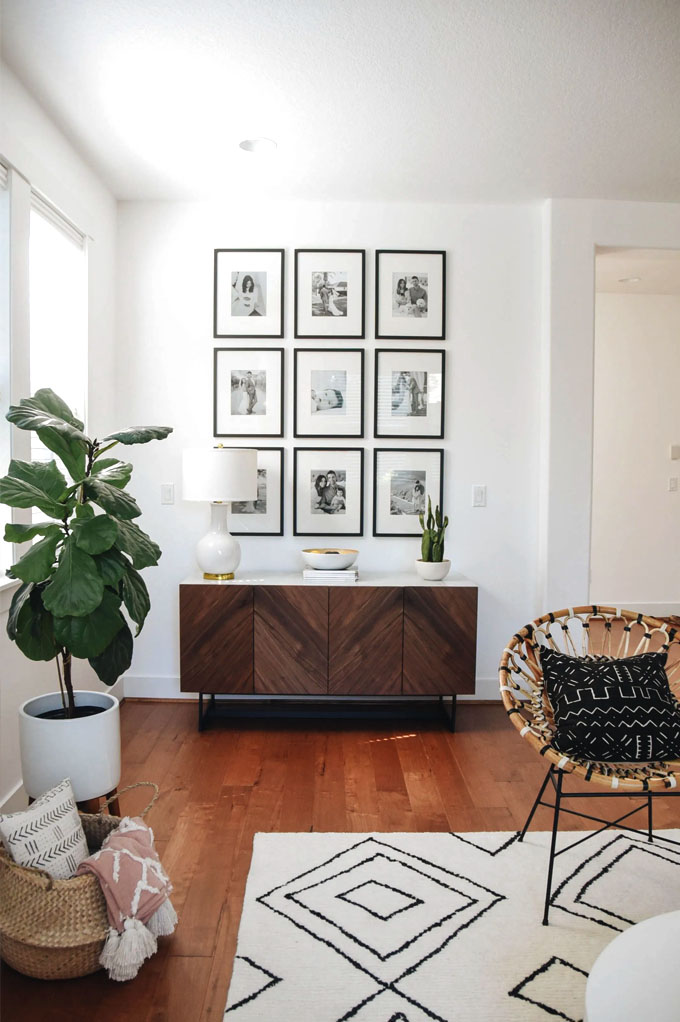 transforming your living room creative empty wall decor ideas 6926c19b64332.jpg